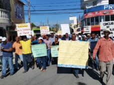 Demandan reactivar del puerto de Boca Chica