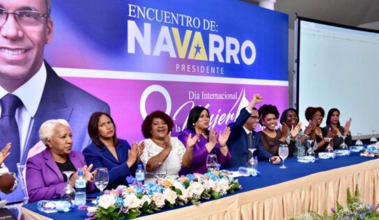 ANDRÉS NAVARRO REAFIRMA COMPROMISO DE TRABAJAR POR UNA SOCIEDAD DE IGUALDAD DE OPORTUNIDAD PARA LA MUJER