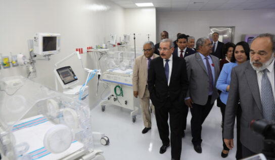 Danilo Medina entrega Maternidad Nuestra Señora de la Altagracia, completamente transformada