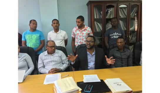 Denuncian hostigación de asesor de presidente a sindicatos polo turístico del Este