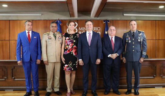 Procurador Jean Rodríguez entrega manual para la investigación penal en RD