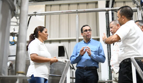 ANDRÉS NAVARRO IMPULSARÁ EL DESARROLLO ECONÓMICO, INNOVADOR E INCLUSIVO