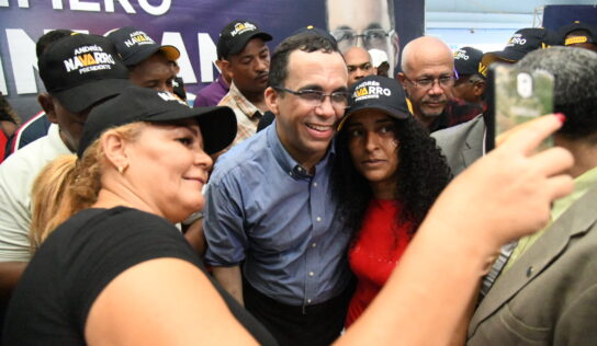 ANDRÉS NAVARRO OFRECERÁ MAYOR APOYO A LA MUJER DOMINICANA PARA GARANTIZAR SU DESARROLLO