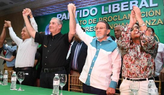 PARTIDO LIBERAL REFORMISTA PROCLAMA A GONZALO CASTILLO COMO SU CANDIDATO PRESIDENCIAL
