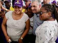 GONZALO CASTILLO ASEGURA QUE EN SU GOBIERNO CONTINUARÁ FORTALECIENDO LAS POLÍTICAS PÚBLICAS DE SEGURIDAD E IGUALDAD DE LA MUJER PARA MEJORAR SUS CONDICIONES DE VIDA