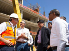 Presidente constata avances construcción Circunvalación SD, Hospital Boca Chica, estancias, CAID y Palacio Justicia provincia Santo Domingo