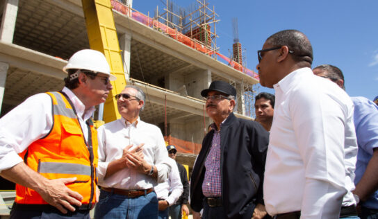 Presidente constata avances construcción Circunvalación SD, Hospital Boca Chica, estancias, CAID y Palacio Justicia provincia Santo Domingo