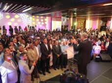 GONZALO CASTILLO PRESENTA NUEVA CAMPAÑA PUBLICITARIA Y REAFIRMA SU COMPROMISO DE CREAR MAYORES OPORTUNIDADES