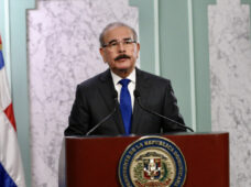 En Día Mundial de la Salud, Danilo Medina recuerda importancia permanecer en casa