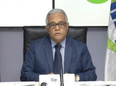 Ministro de Salud informa que, hasta la fecha, cinco pacientes COVID-19 han recibido alta médica; exhorta a médicos a sumarse a Voluntariado