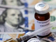 Reino Unido: Vacuna contra el coronavirus podría estar lista en agosto