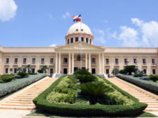 Presidente Danilo Medina promulga Ley 94-20 de Educación y Comunicación Ambiental