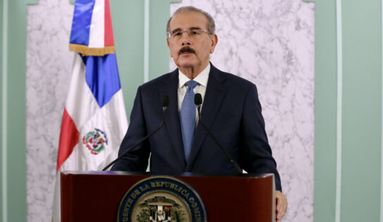 Danilo Medina anuncia, a partir de este miércoles, entrada en fase escalonada y gradual: “Convivir con el COVID-19 de forma segura”