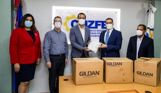 Gobierno recibe más de 700 mil mascarillas para enfrentar Coronavirus; Aeropuerto Cibao y empresa Gildan hacen el donativo