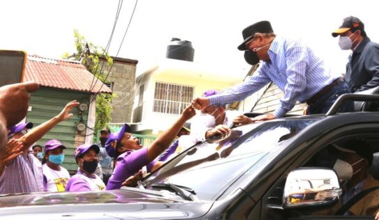 Danilo Medina recorre Puerto Plata anda con Gonzalo y candidatos del PLD en esa provincia