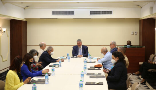 Miguel Mejía reconoce logros y capacidades de personal que integra Ministerio para Políticas de Integración Regional