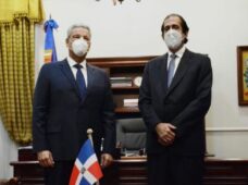 Gustavo Montalvo y Lisandro Macarrulla sostienen primer encuentro para el proceso de transición en Palacio Nacional