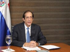 Gustavo Montalvo valora logros alcanzados en talleres que se realizan en el marco de Cumbre Mundial sobre la Sociedad de la Información