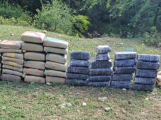 DICAN OCUPA 5,809.98 KILOS DE DROGAS Y APRESA 34,002 PERSONAS