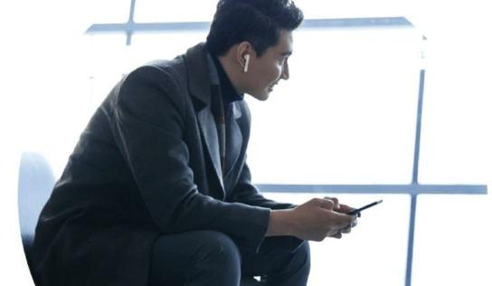 La función oculta de la serie HUAWEI P40 que te permite transformar tu smartphone en una bocina y un micrófono