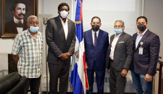 Cónsul Eligio Jáquez busca impulsar acciones con estrellas del deporte en NY para beneficio de la nación dominicana