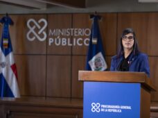 Magistrada Diná Llaverías recordó que toda la sociedad debe vigilar, junto al Ministerio Público, el cumplimento a los derechos de menores de edad