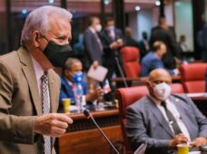 Senador Antonio Taveras exige Banco Central garantice bancos presten a las Pymes