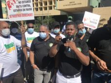 Maestros demandan reivindicaciones en favor de socio de la Cooperativa