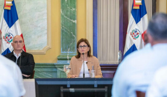 Vicepresidenta Raquel Peña se reúne con directores regionales y provinciales con miras al X Censo Nacional