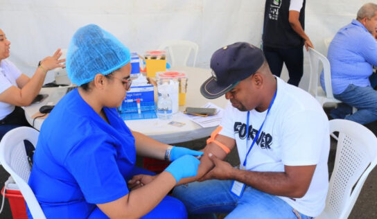 Servicio Nacional de Salud asegura atenciones médicas oportunas y de calidad a la población masculina