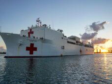 Salud Pública y USAID ultiman detalles para recibir Buque Hospital Militar USNS Comfort