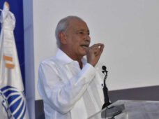 Ministerio de Educación inicia regularización de más de 4,400 docentes