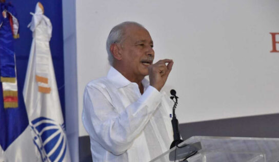 Ministerio de Educación inicia regularización de más de 4,400 docentes