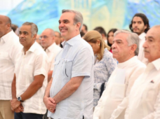 Presidente Abinader da primer palazo para la construcción de Central de Generación Termoeléctrica