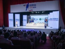 Presidente Abinader plantea en la LVI Reunión del SICA fortalecer entes regionales para trabajar en los problemas comunes