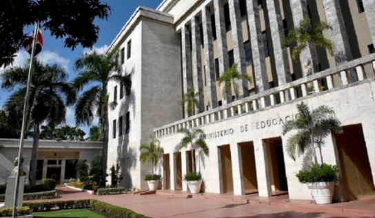 MINERD inicia hoy entrevistas para regularizar estatus laboral de 4,400 maestros