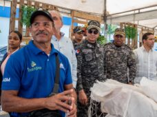Policía Nacional e Inespre realizan feria de alimentos de la canasta familiar para beneficio de miembros de la institución del orden