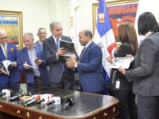 Caen abatidos tres presuntos delincuentes que anoche enfrentaron a tiros agentes policiales