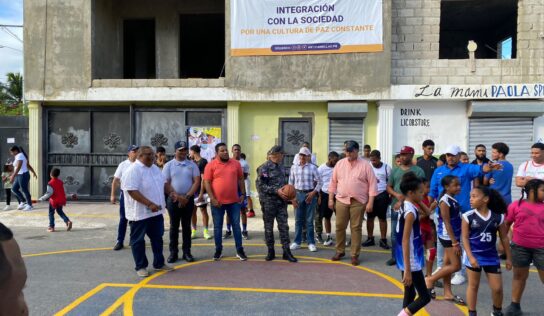 Modelo de Policía de Proximidad respalda Torneo de basket 3×3