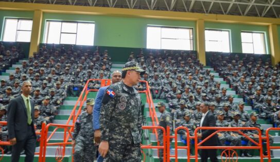 Director general PN supervisa ensayo de más de 1,300 agentes participarán en desfile militar el próximo 27 de febrero