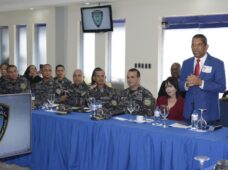 Mayor general Alberto Then instruye a directores regionales a promover entre los policías bajo su mando la integración total en este aspecto