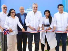 Presidente Abinader inaugura obras en Barahona