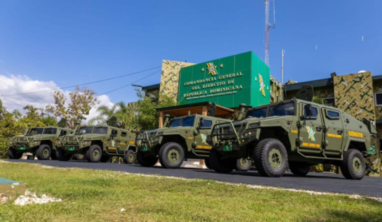Empiezan a llegar los vehículos blindados
