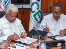 Comedores Económicos firma acuerdo para suplir almuerzo a Bienes Nacionales, CEA y CORDE