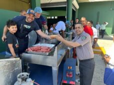 Defensor del Pueblo lleva la Constitución Animada, entretenimiento y sana diversión a niños y niñas del Club San Carlos