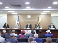 JCE adquirirá equipos para transmisión de resultados desde cada Colegio Electoral